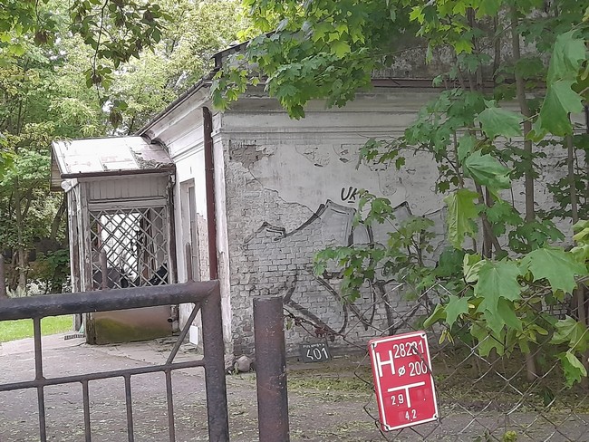 ul. Puławska 401 stary dom Warszawa przy ulicy Grzywaczy