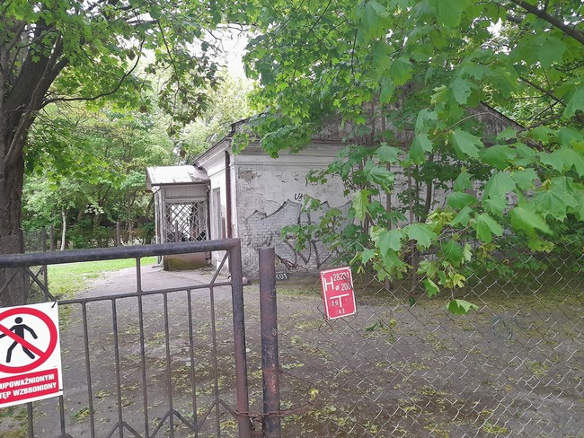 ul. Puławska 401 stary dom Warszawa przy ulicy Grzywaczy